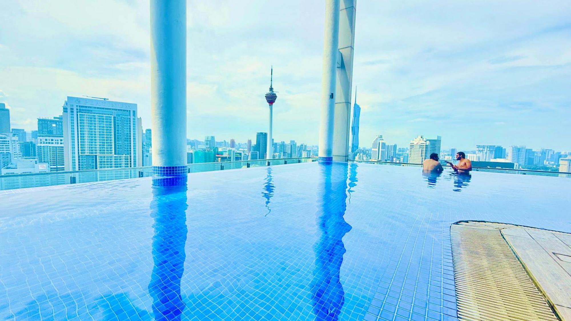 Colony Deluxe Klcc *